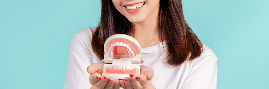 Teeth Whitening & Cleaning