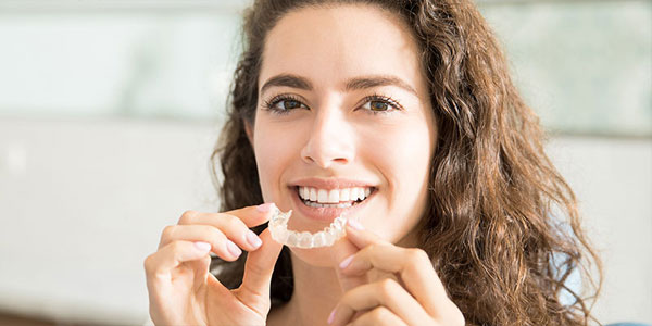 Invisible Braces/ Aligners